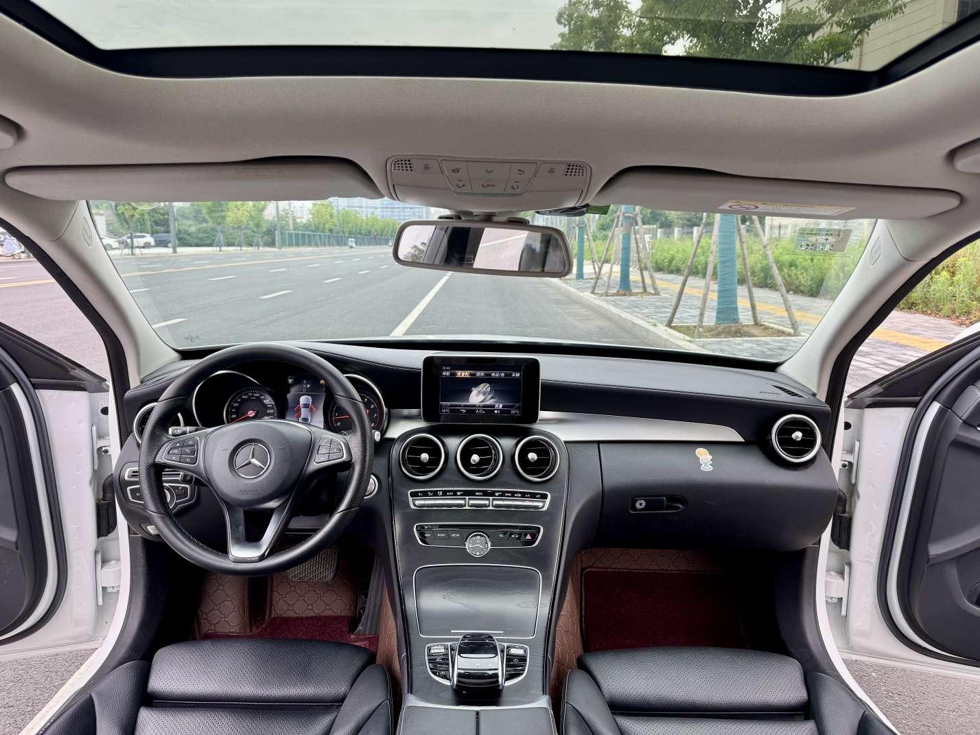 Mercedes-Benz Mercedes-Benz C-Class