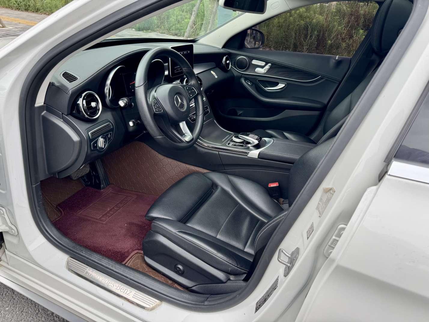 Mercedes-Benz Mercedes-Benz C-Class