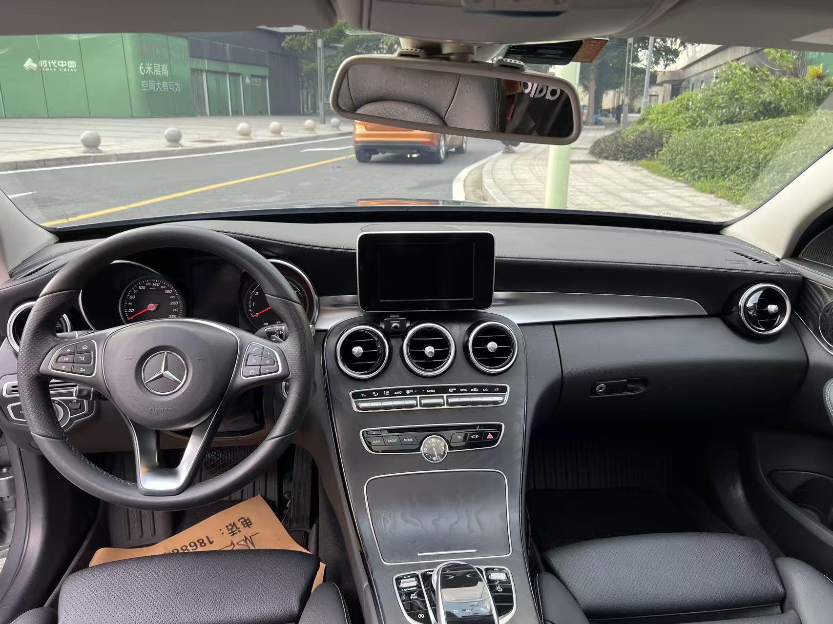 Mercedes-Benz Mercedes-Benz C-Class