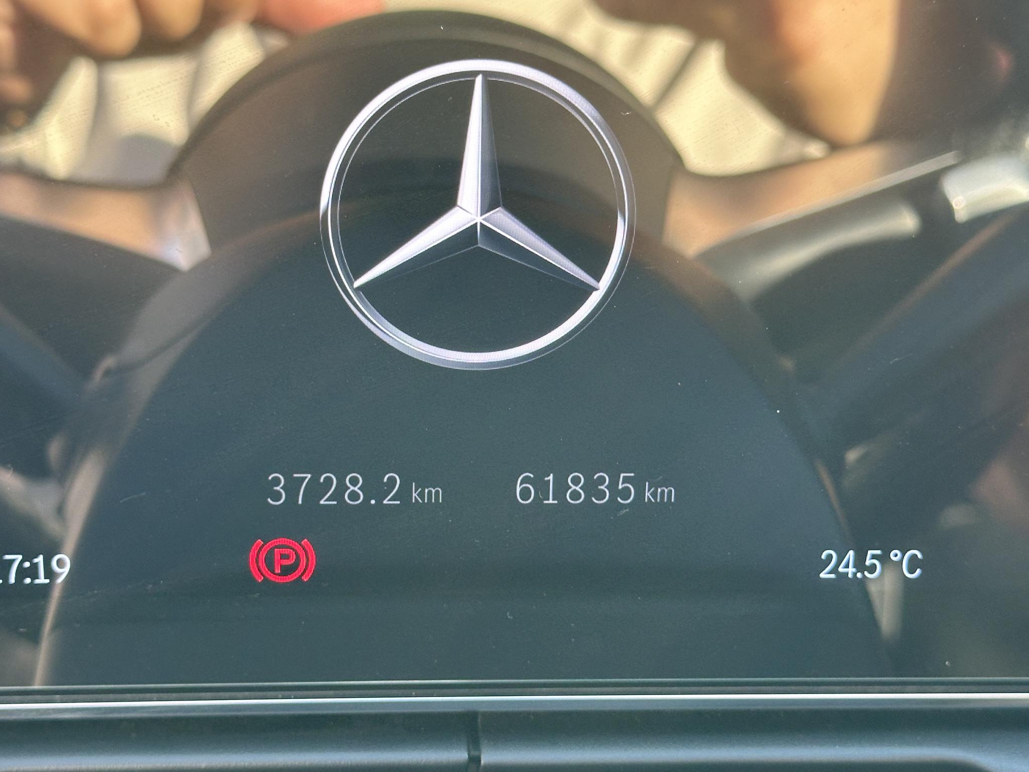 Mercedes-Benz Mercedes-Benz C-Class