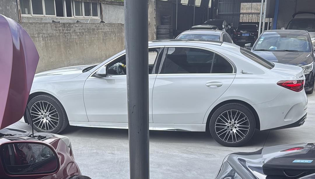 Mercedes-Benz Mercedes-Benz C-Class