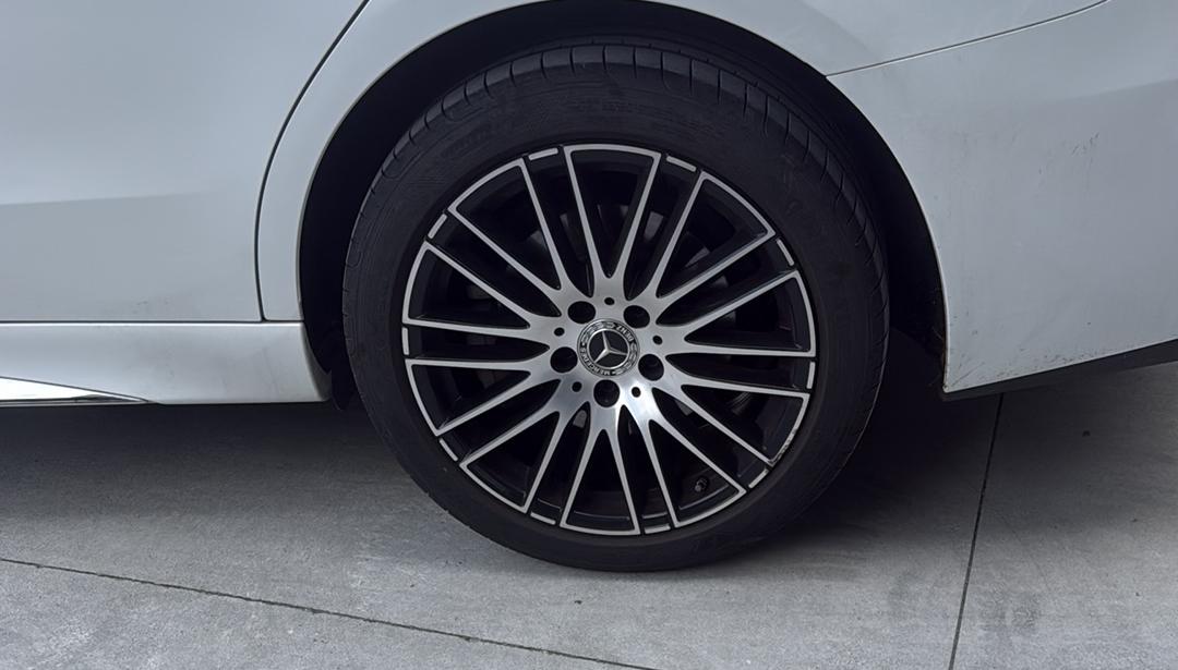 Mercedes-Benz Mercedes-Benz C-Class