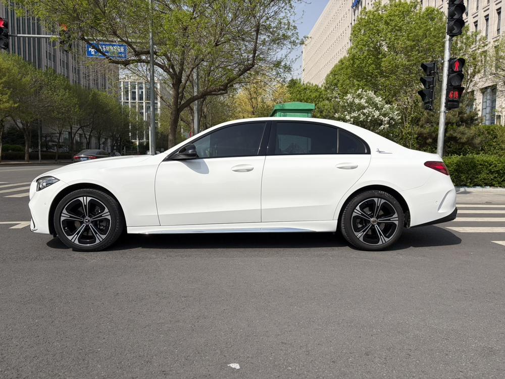 Mercedes-Benz Mercedes-Benz C-Class