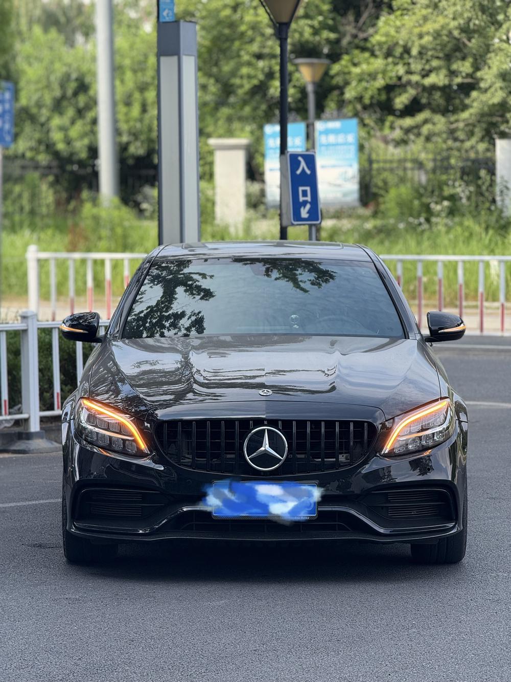 Mercedes-Benz Mercedes-Benz C-Class