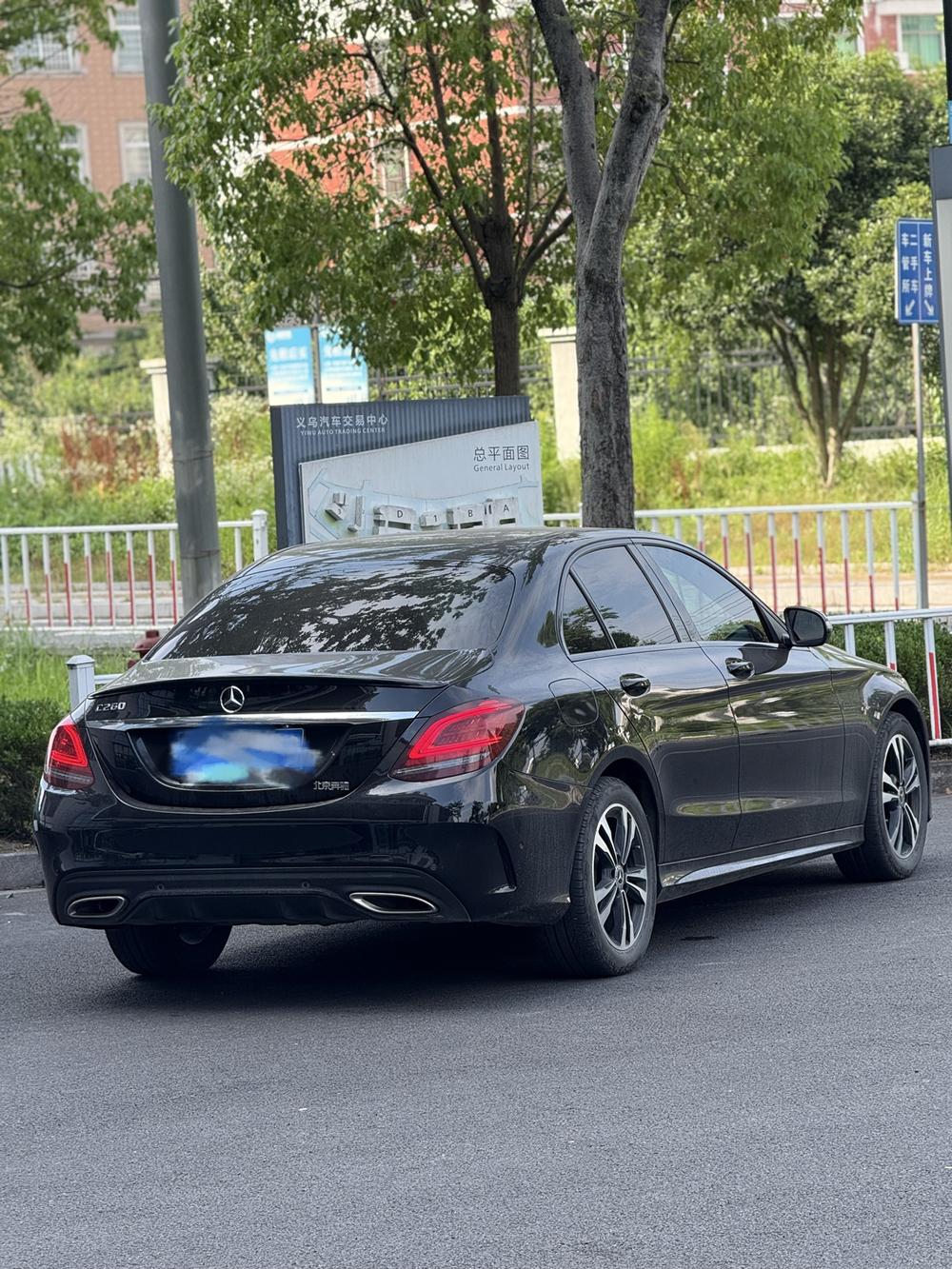 Mercedes-Benz Mercedes-Benz C-Class