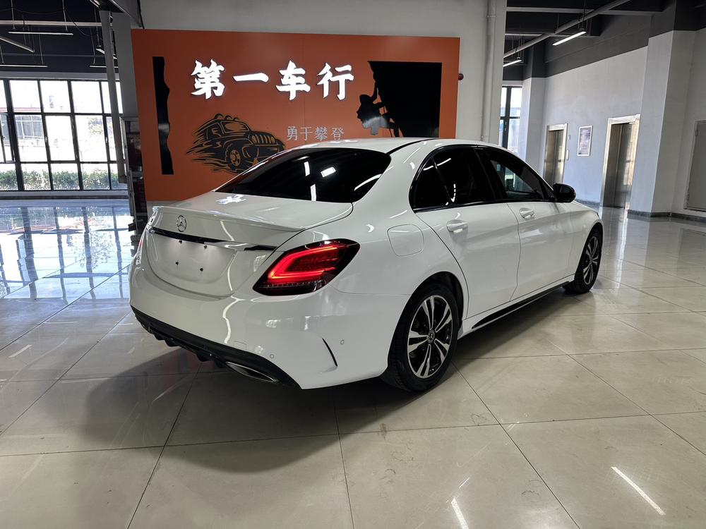 Mercedes-Benz Mercedes-Benz C-Class