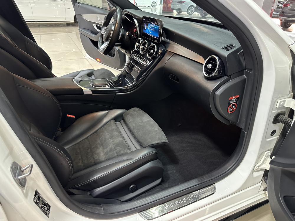 Mercedes-Benz Mercedes-Benz C-Class