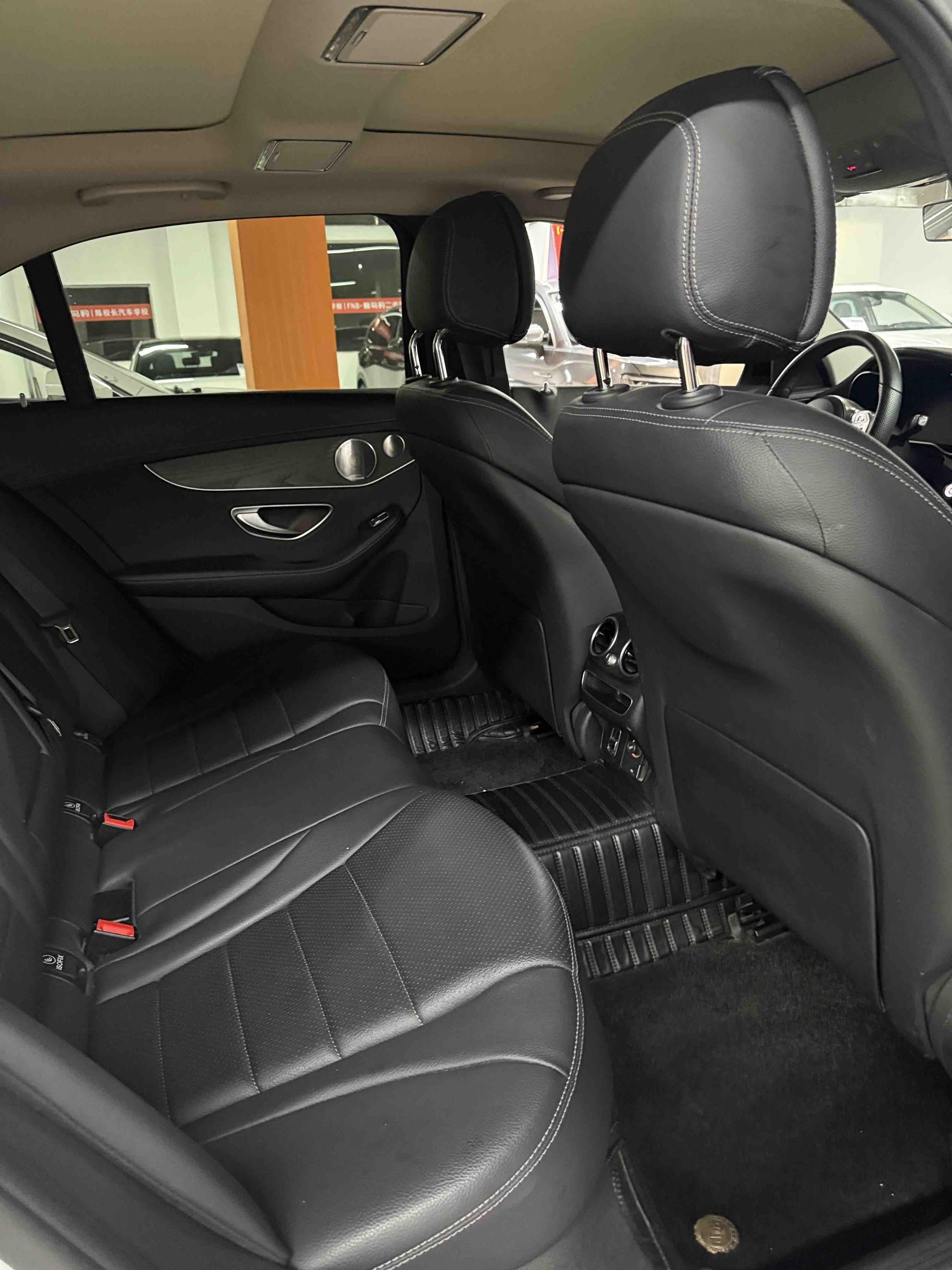 Mercedes-Benz Mercedes-Benz C-Class