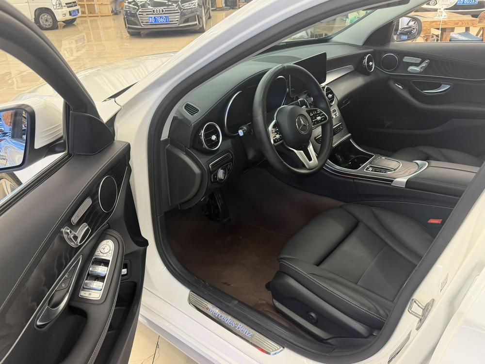 Mercedes-Benz Mercedes-Benz C-Class