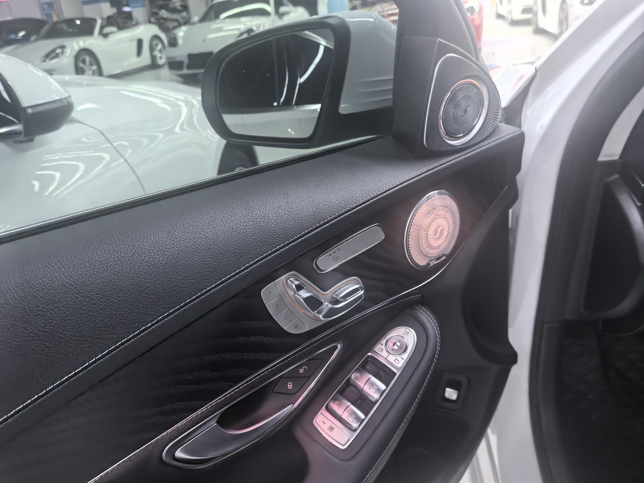 Mercedes-Benz Mercedes-Benz C-Class