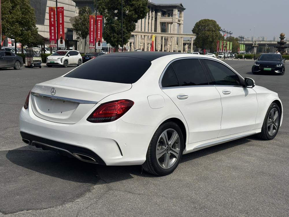 Mercedes-Benz Mercedes-Benz C-Class