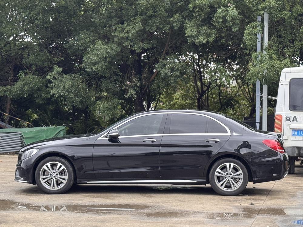 Mercedes-Benz Mercedes-Benz C-Class