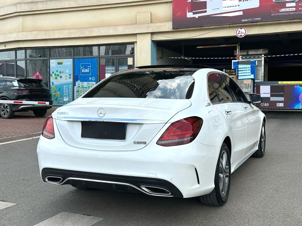 Mercedes-Benz Mercedes-Benz C-Class