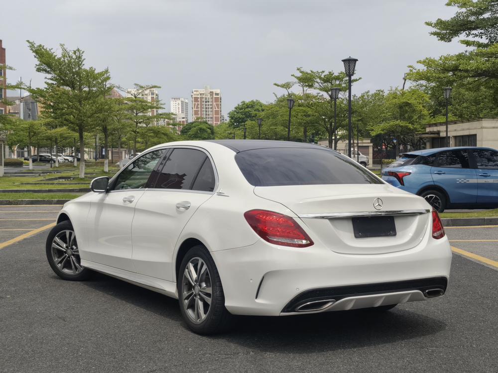 Mercedes-Benz Mercedes-Benz C-Class