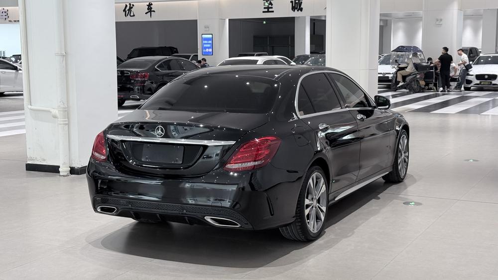 Mercedes-Benz Mercedes-Benz C-Class