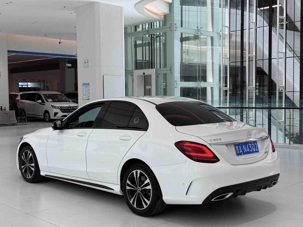 Mercedes-Benz Mercedes-Benz C-Class
