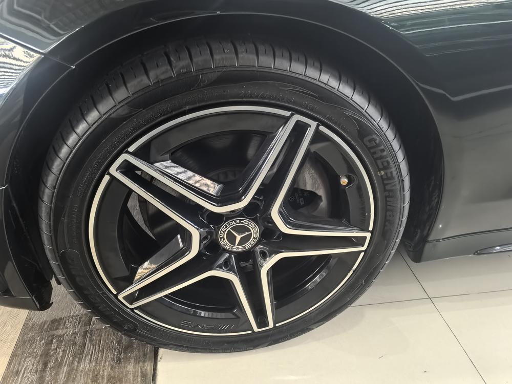 Mercedes-Benz Mercedes-Benz C-Class