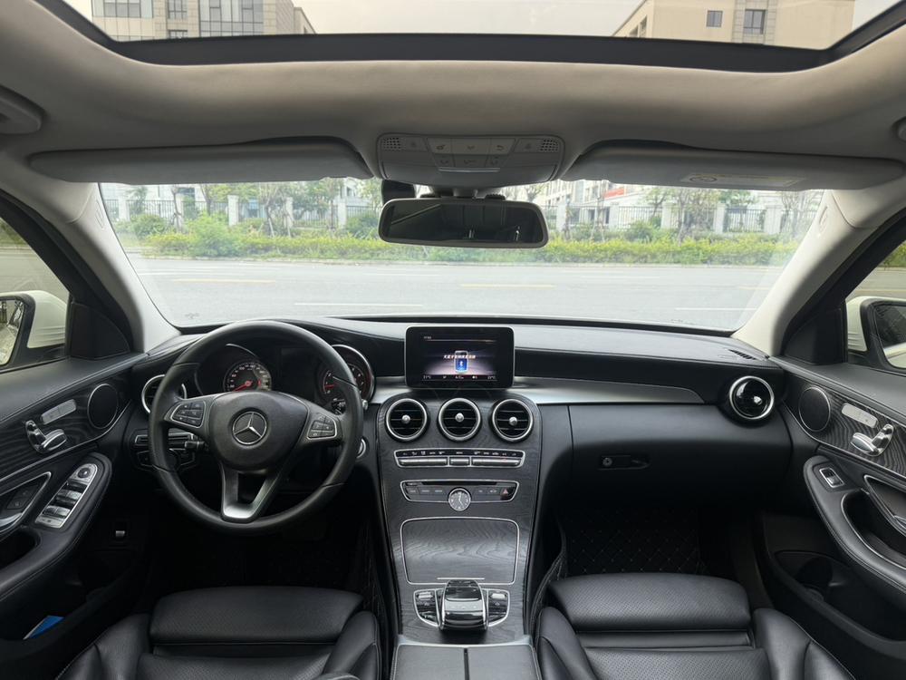Mercedes-Benz Mercedes-Benz C-Class