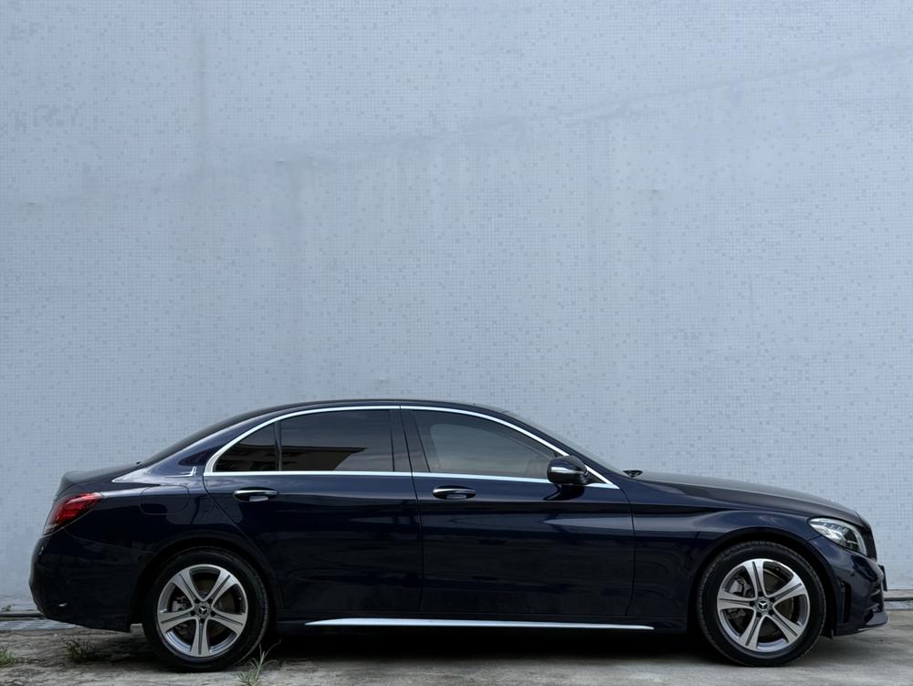 Mercedes-Benz Mercedes-Benz C-Class