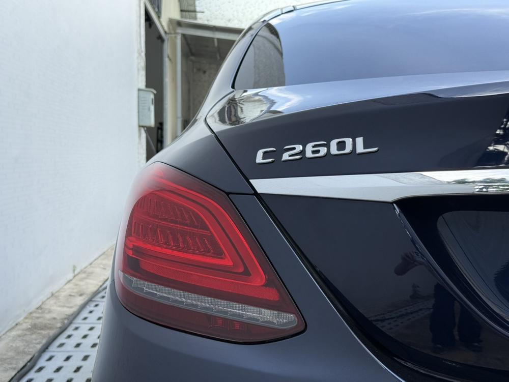 Mercedes-Benz Mercedes-Benz C-Class