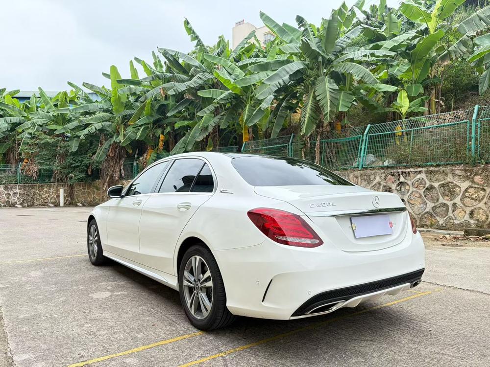 Mercedes-Benz Mercedes-Benz C-Class