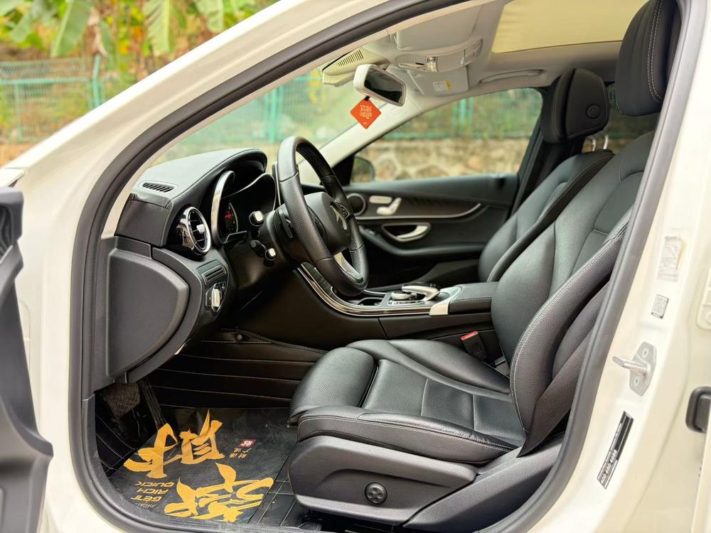 Mercedes-Benz Mercedes-Benz C-Class