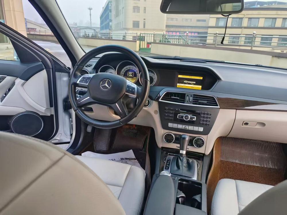 Mercedes-Benz Mercedes-Benz C-Class