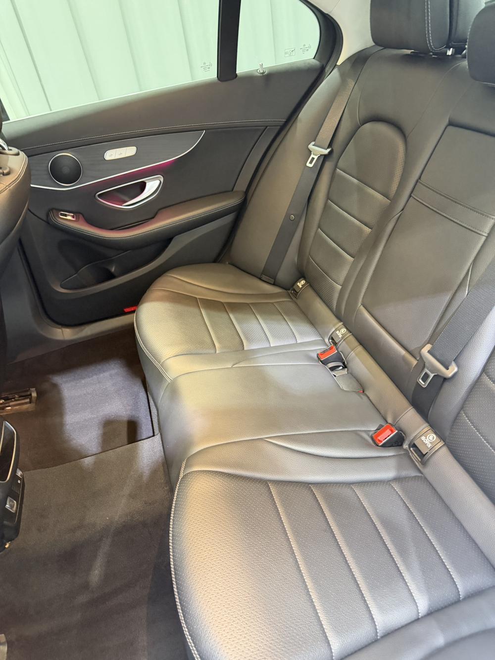 Mercedes-Benz Mercedes-Benz C-Class