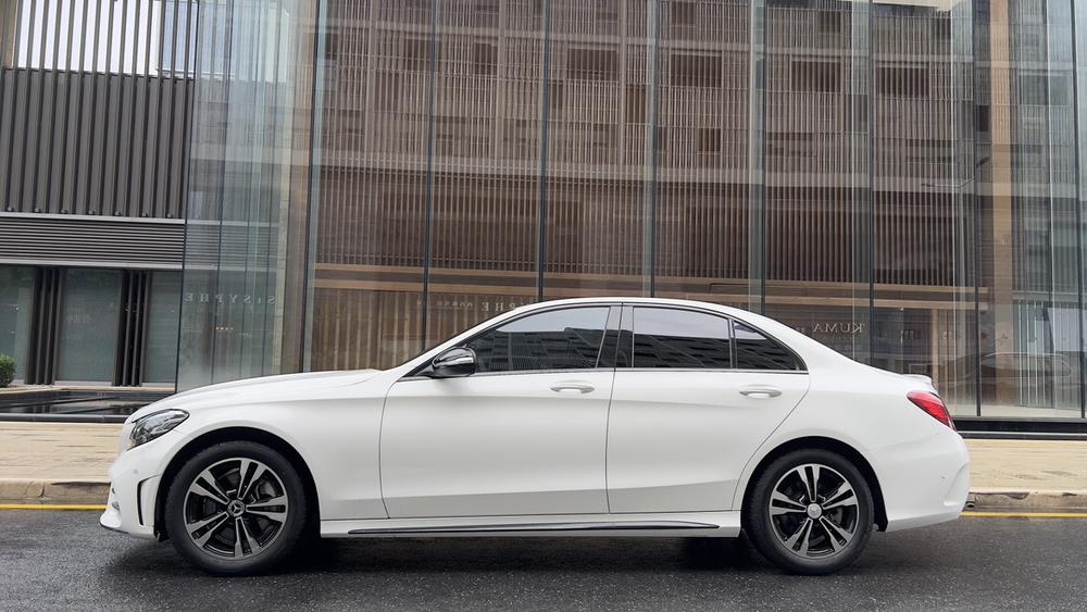 Mercedes-Benz Mercedes-Benz C-Class