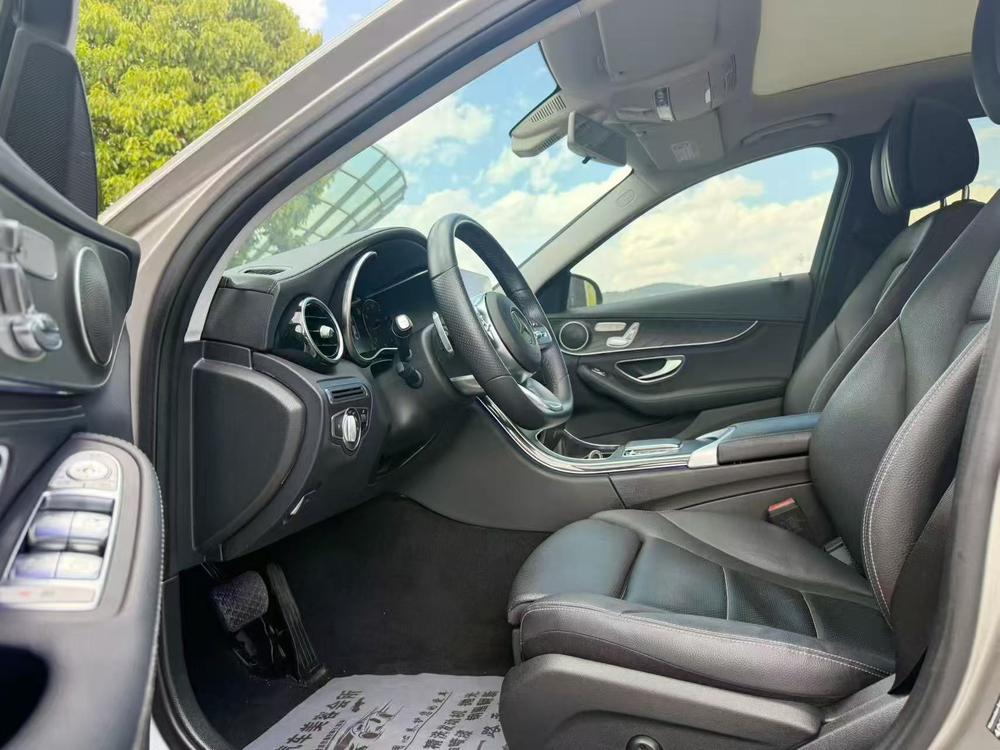 Mercedes-Benz Mercedes-Benz C-Class