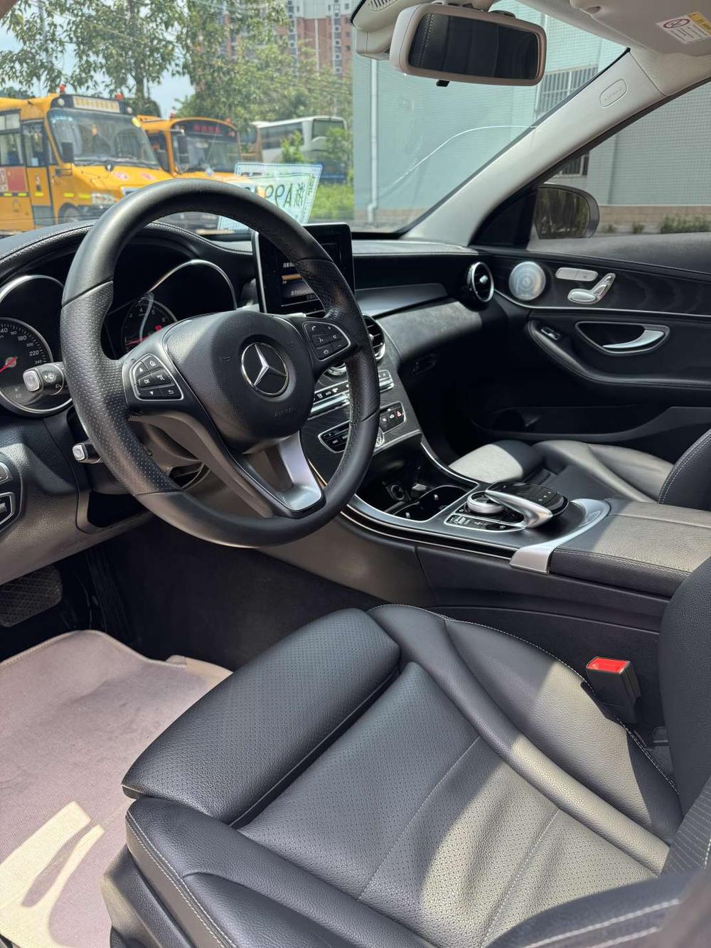 Mercedes-Benz Mercedes-Benz C-Class