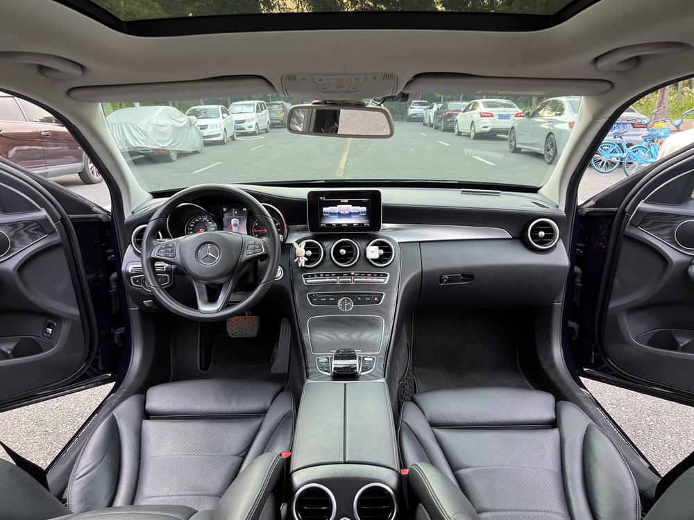 Mercedes-Benz Mercedes-Benz C-Class