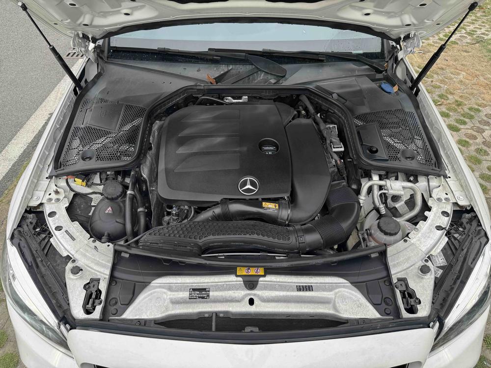 Mercedes-Benz Mercedes-Benz C-Class