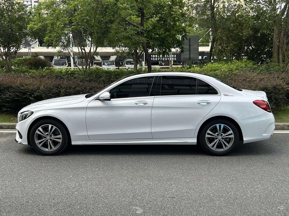 Mercedes-Benz Mercedes-Benz C-Class