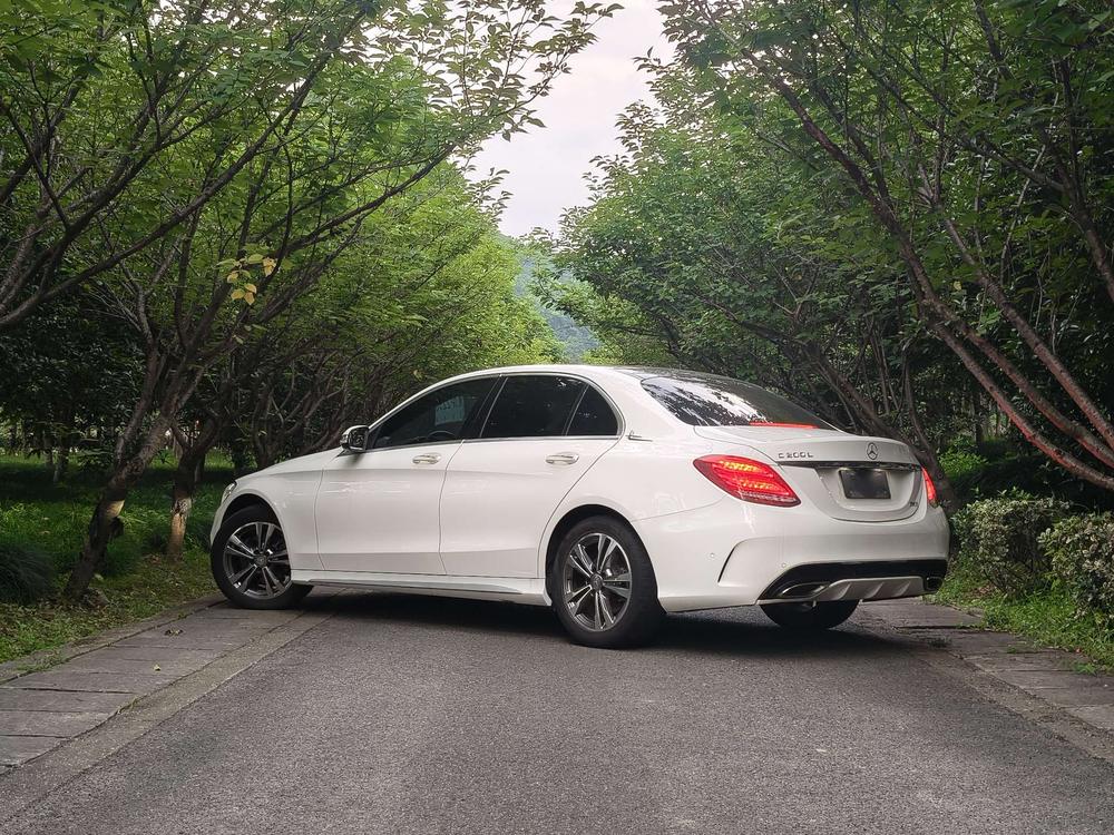 Mercedes-Benz Mercedes-Benz C-Class
