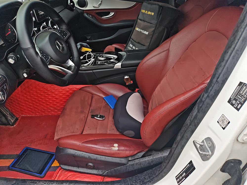 Mercedes-Benz Mercedes-Benz C-Class