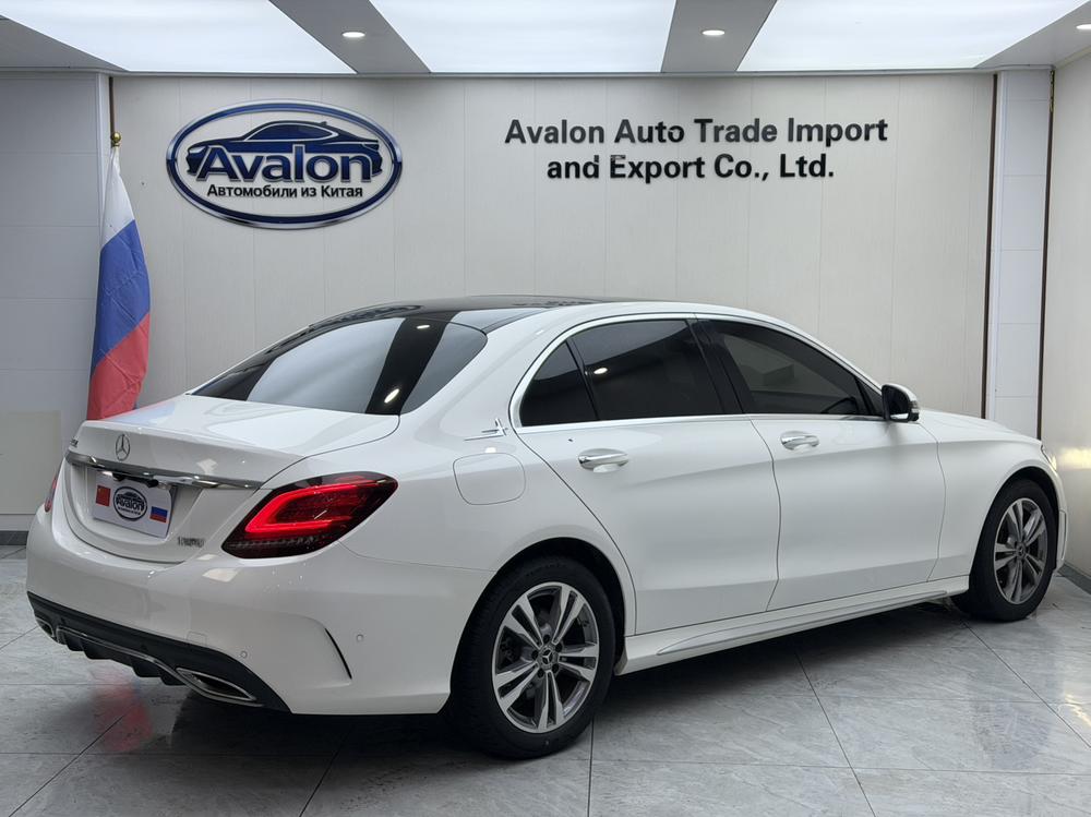 Mercedes-Benz Mercedes-Benz C-Class
