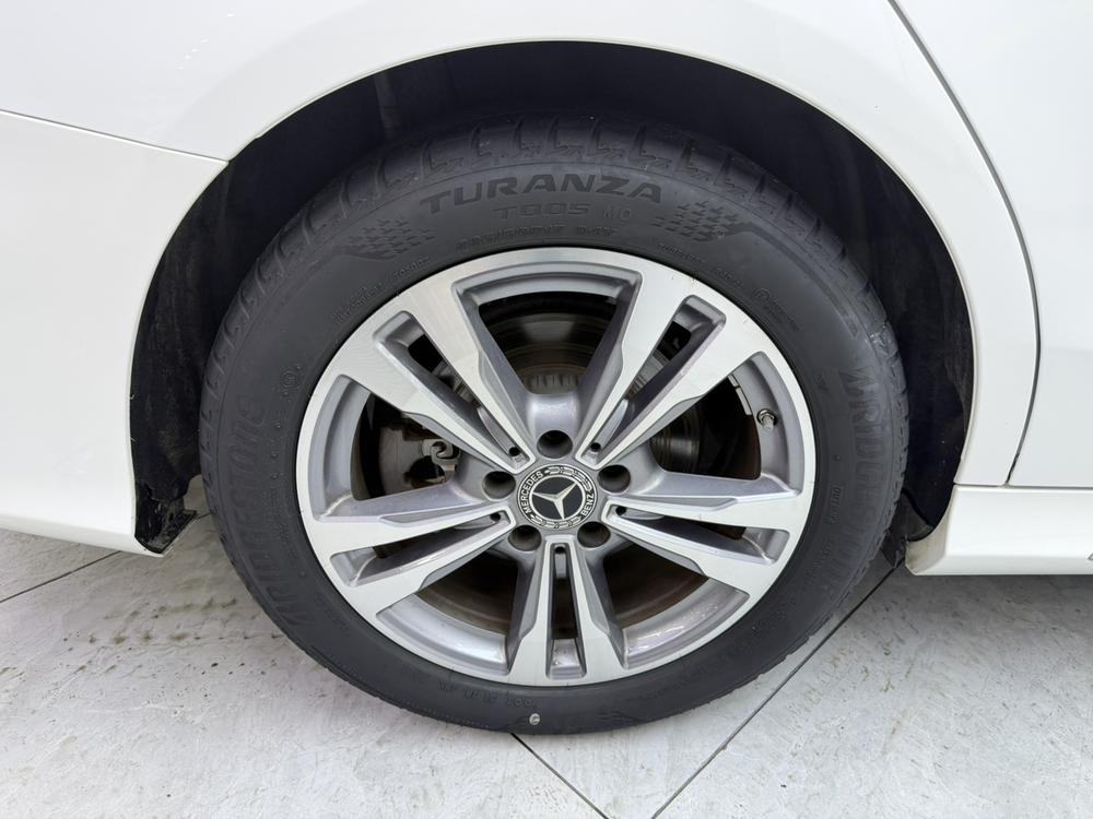 Mercedes-Benz Mercedes-Benz C-Class