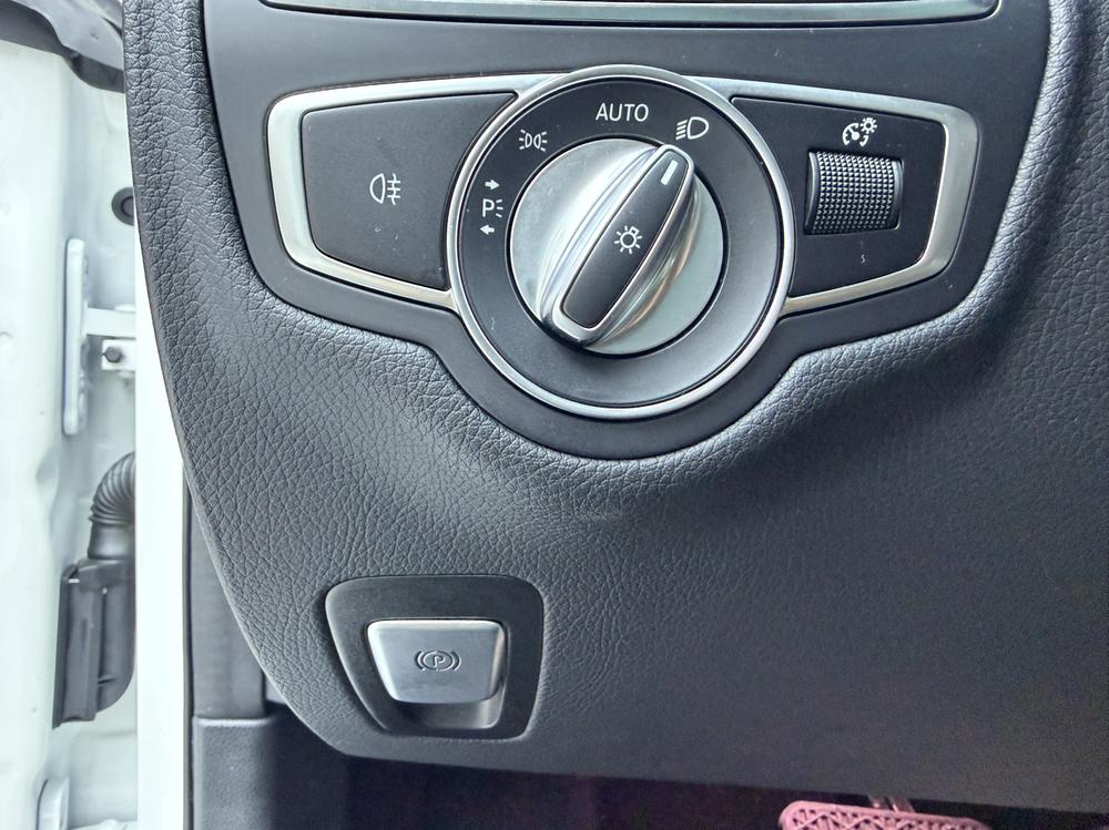 Mercedes-Benz Mercedes-Benz C-Class