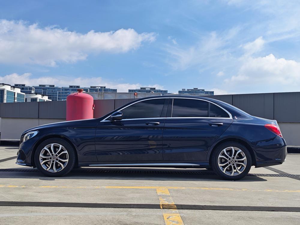 Mercedes-Benz Mercedes-Benz C-Class