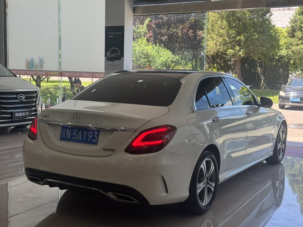 Mercedes-Benz Mercedes-Benz C-Class