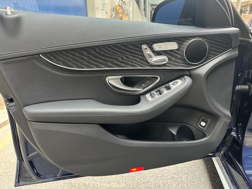 Mercedes-Benz Mercedes-Benz C-Class