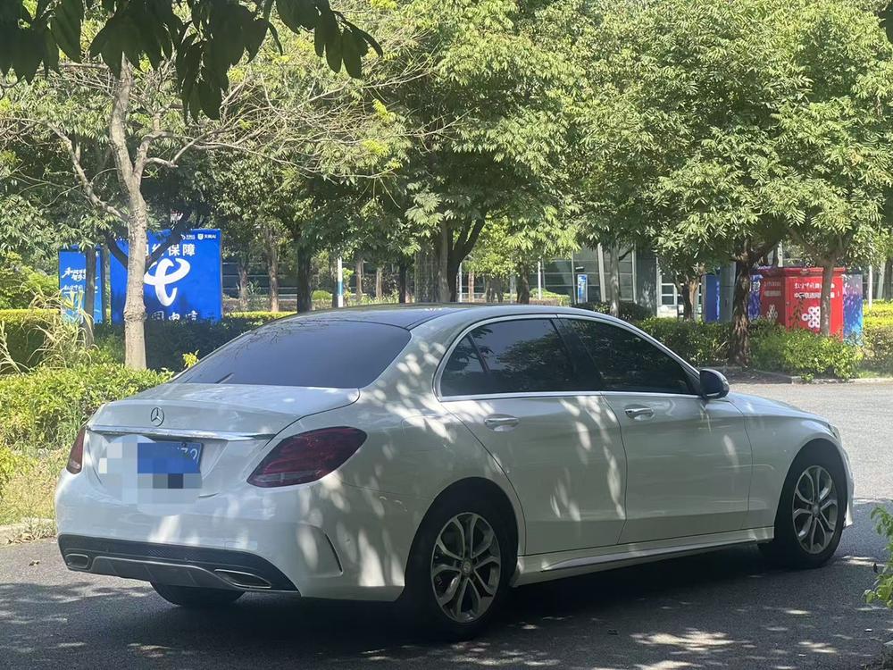 Mercedes-Benz Mercedes-Benz C-Class