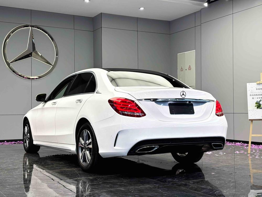 Mercedes-Benz Mercedes-Benz C-Class