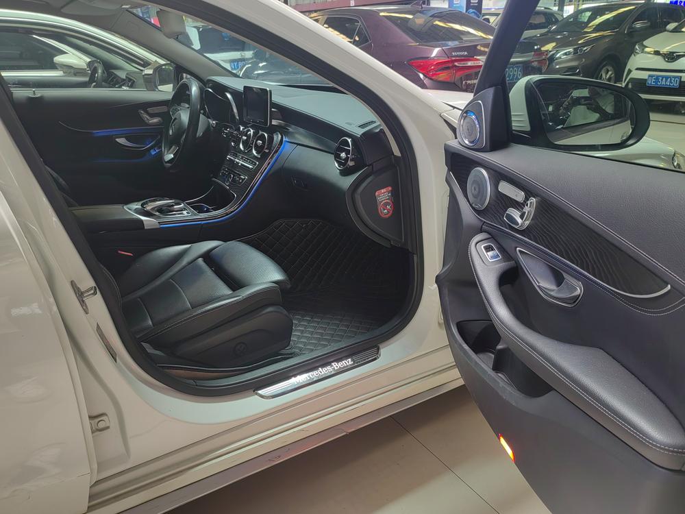 Mercedes-Benz Mercedes-Benz C-Class