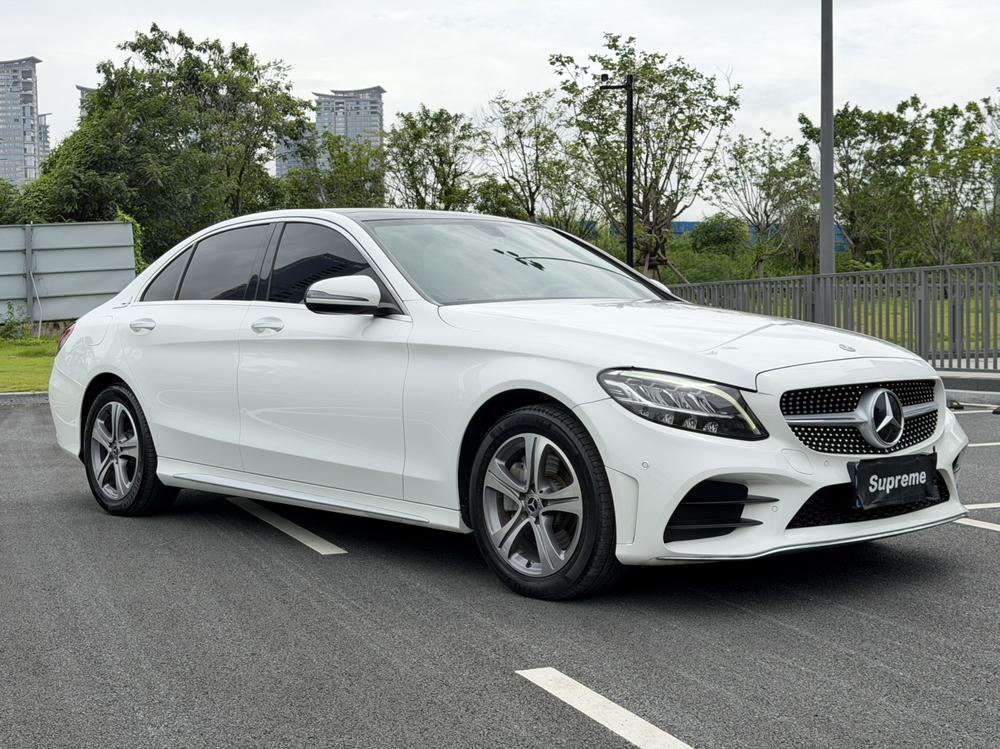 Mercedes-Benz Mercedes-Benz C-Class