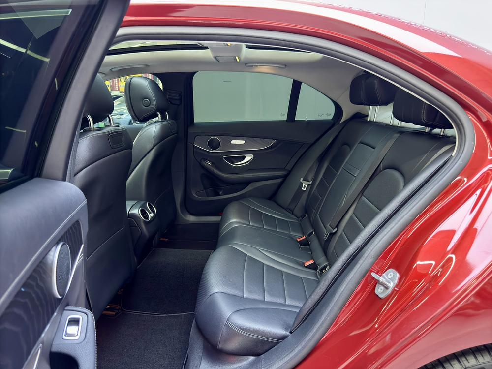 Mercedes-Benz Mercedes-Benz C-Class