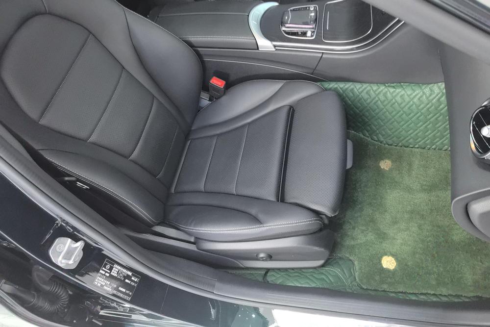 Mercedes-Benz Mercedes-Benz C-Class