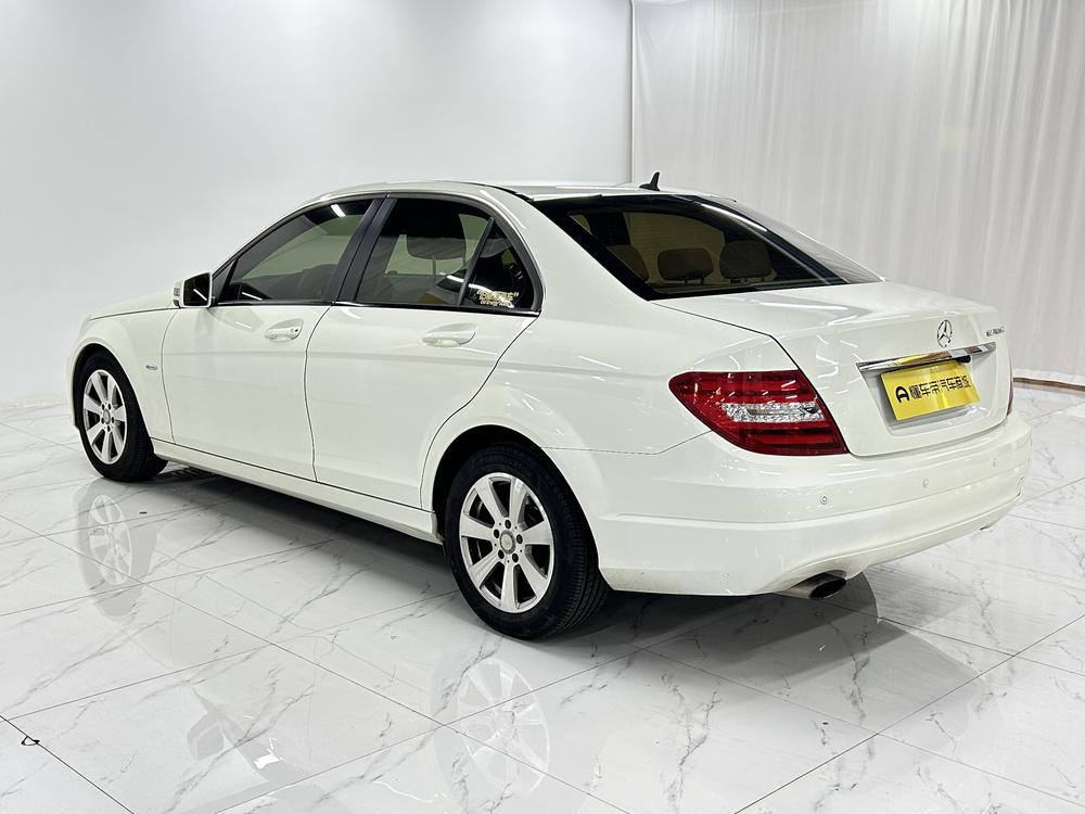Mercedes-Benz Mercedes-Benz C-Class