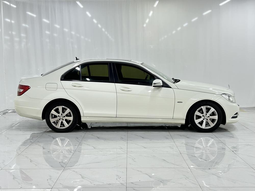 Mercedes-Benz Mercedes-Benz C-Class